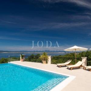 Crikvenica vila sa bazenom