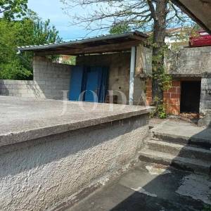 CRIKVENICA, zaleđe započeta gradnja 
