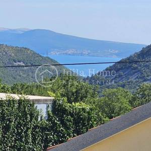 Crikvenica/Barbarići/autohtona kamena kućica 