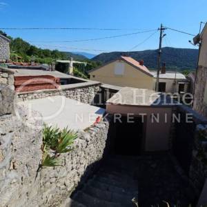 Crikvenica/Barbarići/autohtona kamena kućica 