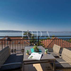 Crni mol apartman 50m od mora