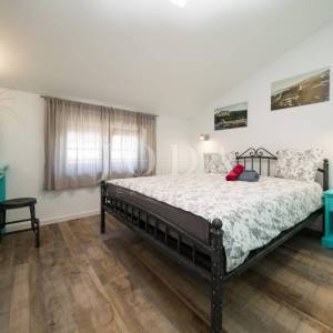Crni mol apartman 50m od mora