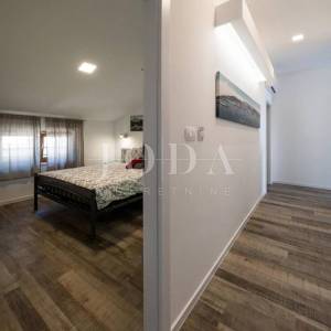 Crni mol apartman 50m od mora