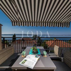 Crni mol apartman 50m od mora