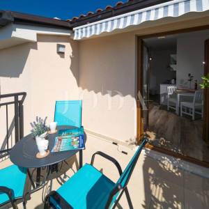 Crni mol apartman 50m od mora
