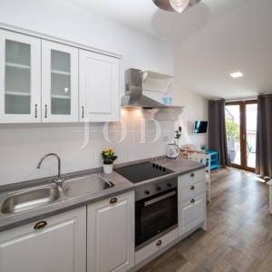 Crni mol apartman 50m od mora