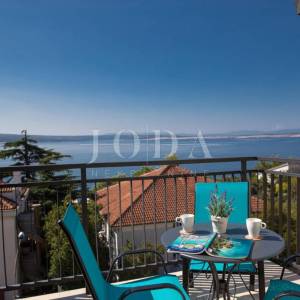 Crni mol apartman 50m od mora