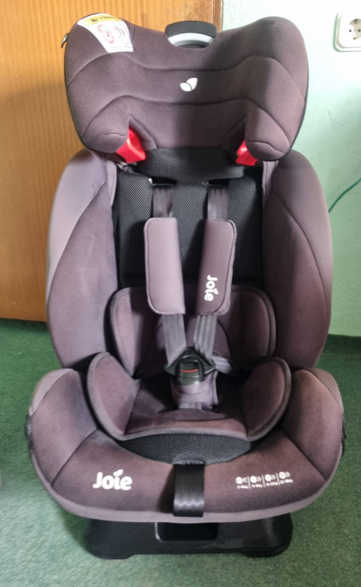 Dječja autosjedalica grupe 0+ I II i III (0-36kg; 0-12 god.)