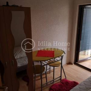 Donji Karin, kuća katnica sa 5 apartmana POVOLJNO! (prodaja)