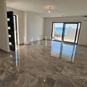 Dramalj dvoetažni apartman u novogradnji