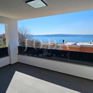 Dramalj dvoetažni apartman u novogradnji