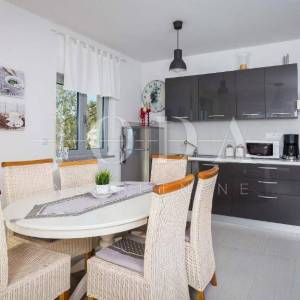 Dramalj kuća sa više apartmana