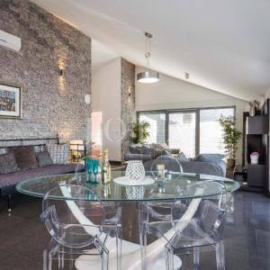 Dramalj kuća sa više apartmana