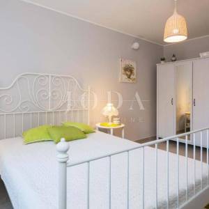 Dramalj kuća sa više apartmana