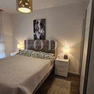 Dramalj penthouse sa garažom i zasebnim apartmanom