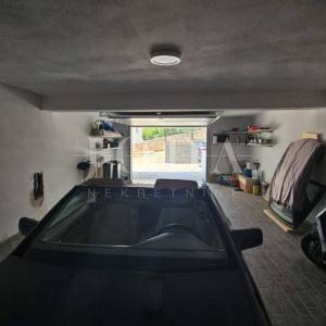 Dramalj penthouse sa garažom i zasebnim apartmanom