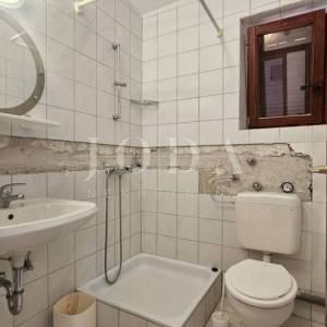 Dramalj studio apartman sa parkingom