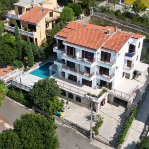 Dramalj studio apartman sa parkingom