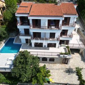 Dramalj studio apartman sa parkingom