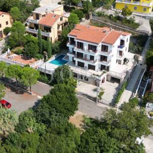 Dramalj studio apartman sa parkingom