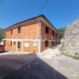 Drivenik  kuća sa dva stana