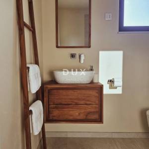 DUGI OTOK, ŽMAN - novoizgrađene DVIJE VILLE s bazenom 150m od mora