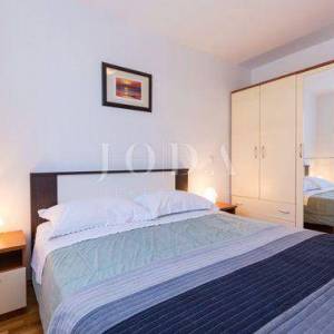 Dva apartmana sa zajedničkim bazenom,Novigrad