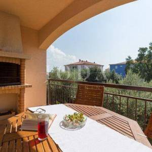 Dva apartmana sa zajedničkim bazenom,Novigrad