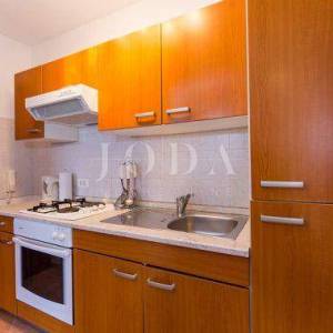 Dva apartmana sa zajedničkim bazenom,Novigrad