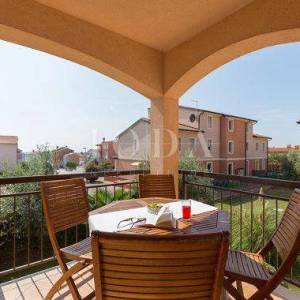 Dva apartmana sa zajedničkim bazenom,Novigrad