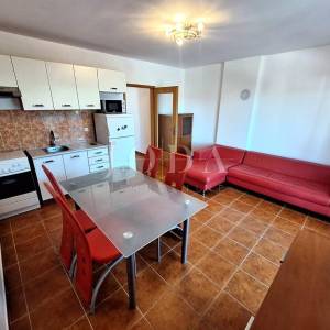 Dva apartmana u Malinskoj, okućnica, namješteno!