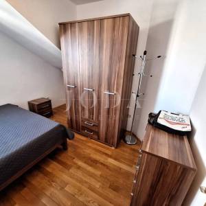Dva apartmana u Malinskoj, okućnica, namješteno!