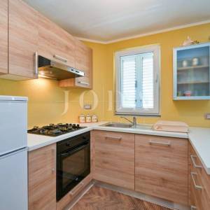 Dvojna apartmanska kuća za odmor, Malinska - otok Krk