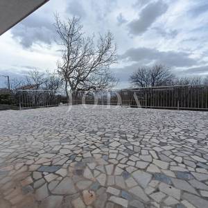 Dvojna kuća 70m od mora