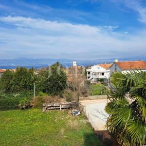 Dvojna kuća sa 7 apartmana - Malinska