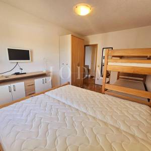 Dvosobni apartman blizu mora, pogled more Malinska
