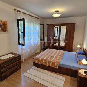 Ekskluzivna prodaja dvojne kuće u Novom Vinodolskom, atraktivna lokacija