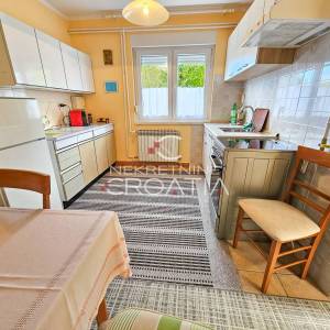 EKSKLUZIVNO: KUĆA NA ODLIČNOJ LOKACIJI!