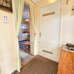 EKSKLUZIVNO: KUĆA NA ODLIČNOJ LOKACIJI!