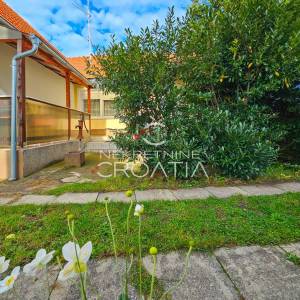 EKSKLUZIVNO: KUĆA NA ODLIČNOJ LOKACIJI!