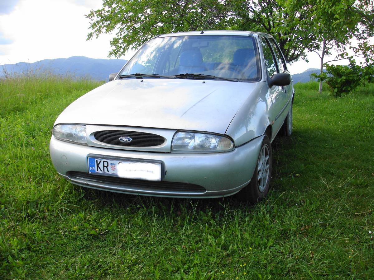ford fiesta 1,8 dizel reg.istekla u 6 mj. odjavljen