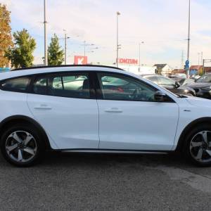 Ford Focus Karavan 1.0 Ecoboost *LED, NAVIGACIJA, KAMERA* N1 - teretno