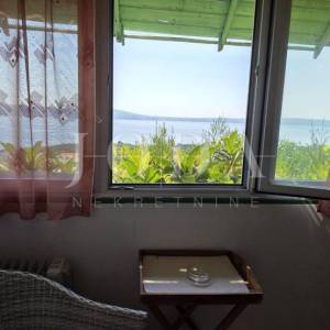 Garsonijera s panoramskim pogledom na more – Novi Vinodolski