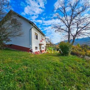 GORNJE BREZNO, KUĆA NA BRIJEGU