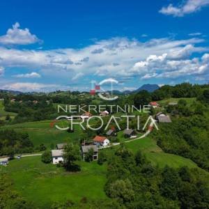GORNJE BREZNO, KUĆA NA BRIJEGU