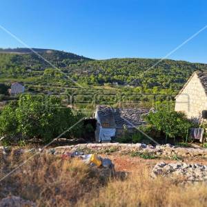 Gornje Kunjanovo, Vis, 5.002,00 m2, 76.006,00 EUR