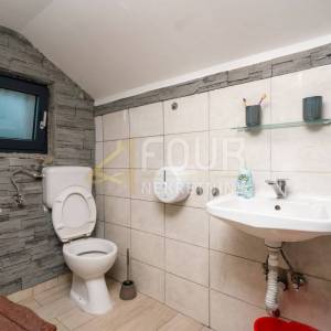 Gorski kotar, Mrkopalj, 200m2, samostojeća kuća