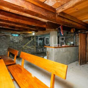 Gorski kotar, Mrkopalj, 200m2, samostojeća kuća