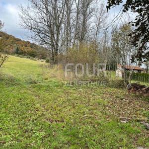 Gorski kotar, Stari Laz, građevinsko zemljište s kamenom starinom