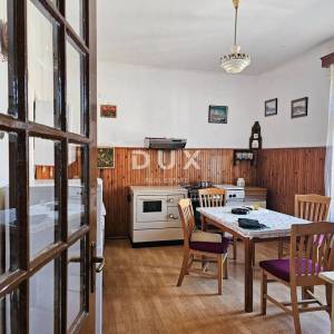 GORSKI KOTAR, VRBOVSKO - Stan u centru 78 m2 s parkingom